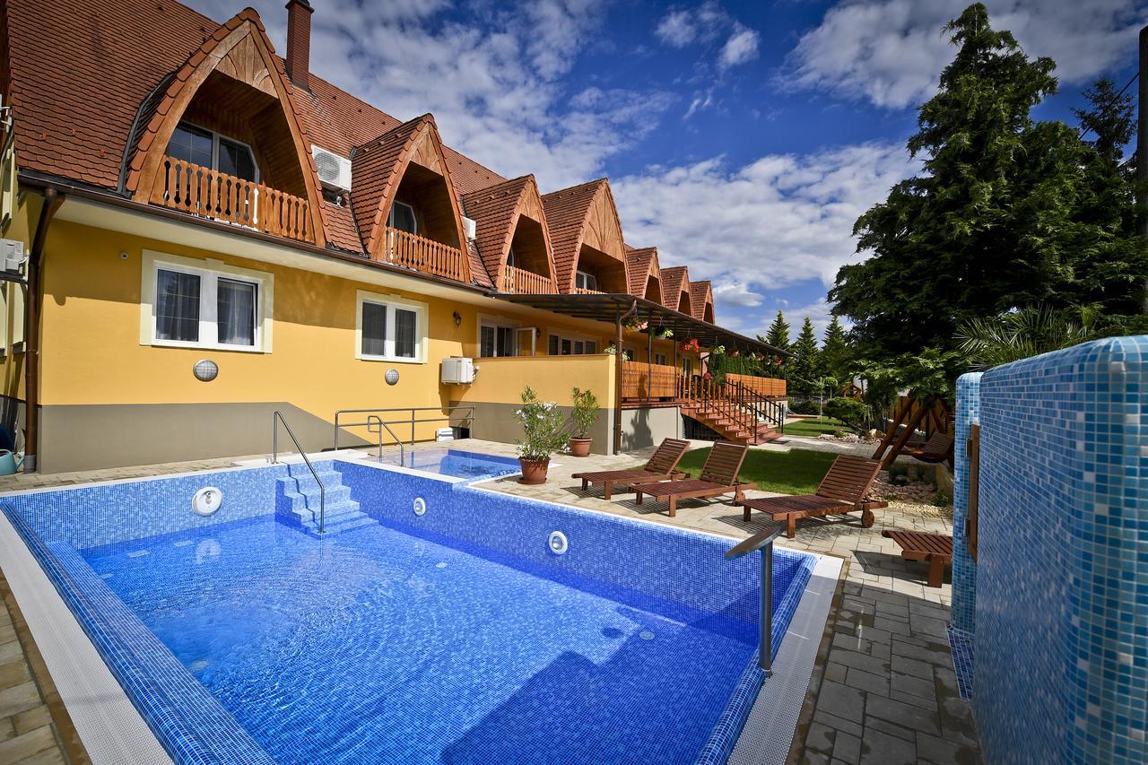 Rajna Villabridge&Spa Bogács Buitenkant foto